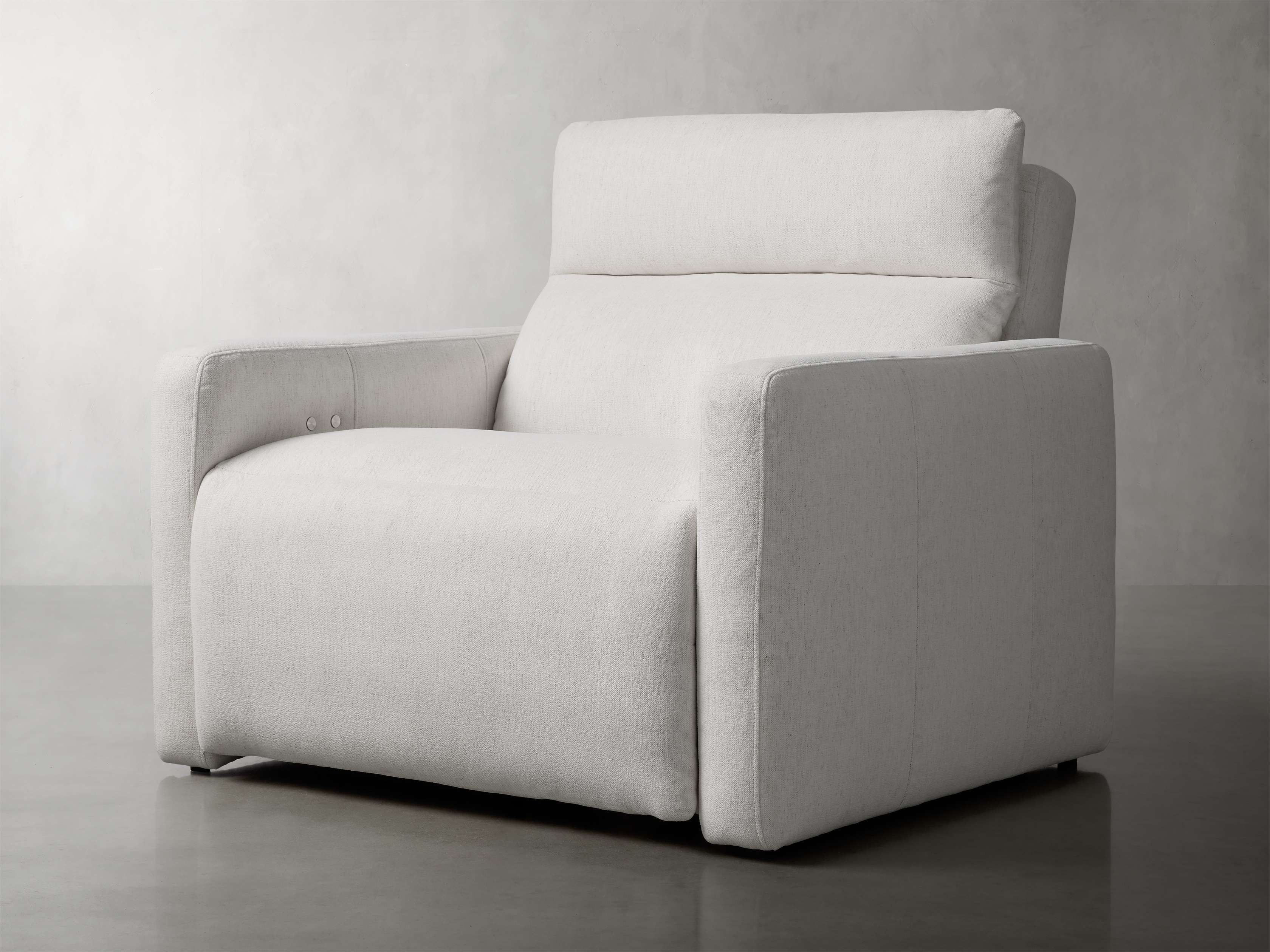 Rowland Tailored High-Back Motion Recliner