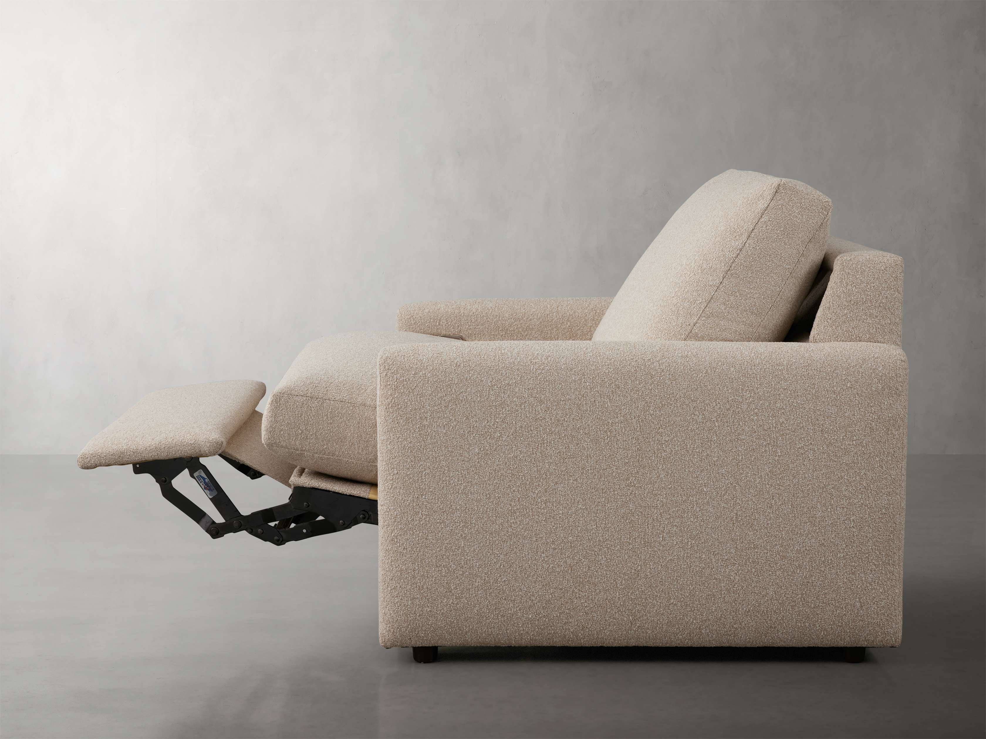 Kipton Motion Recliner
