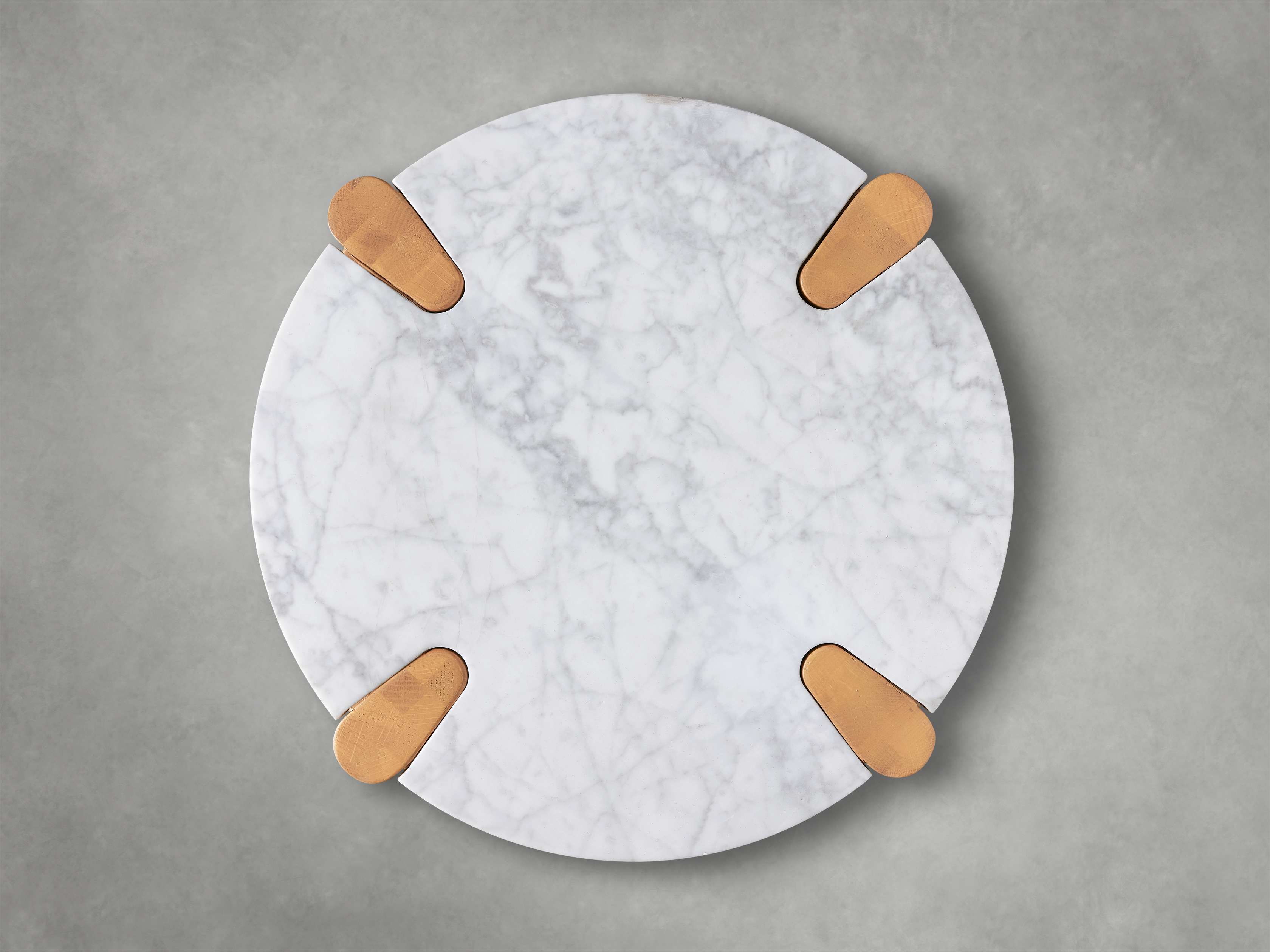 Pyet End Table