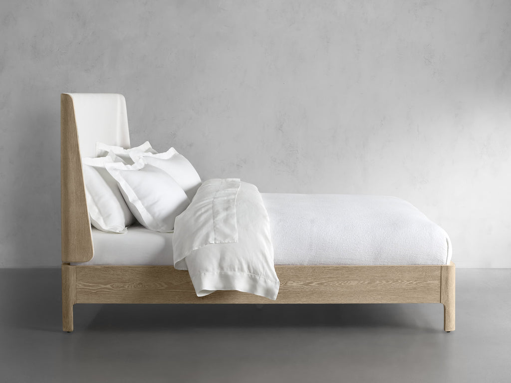 Calista Bed