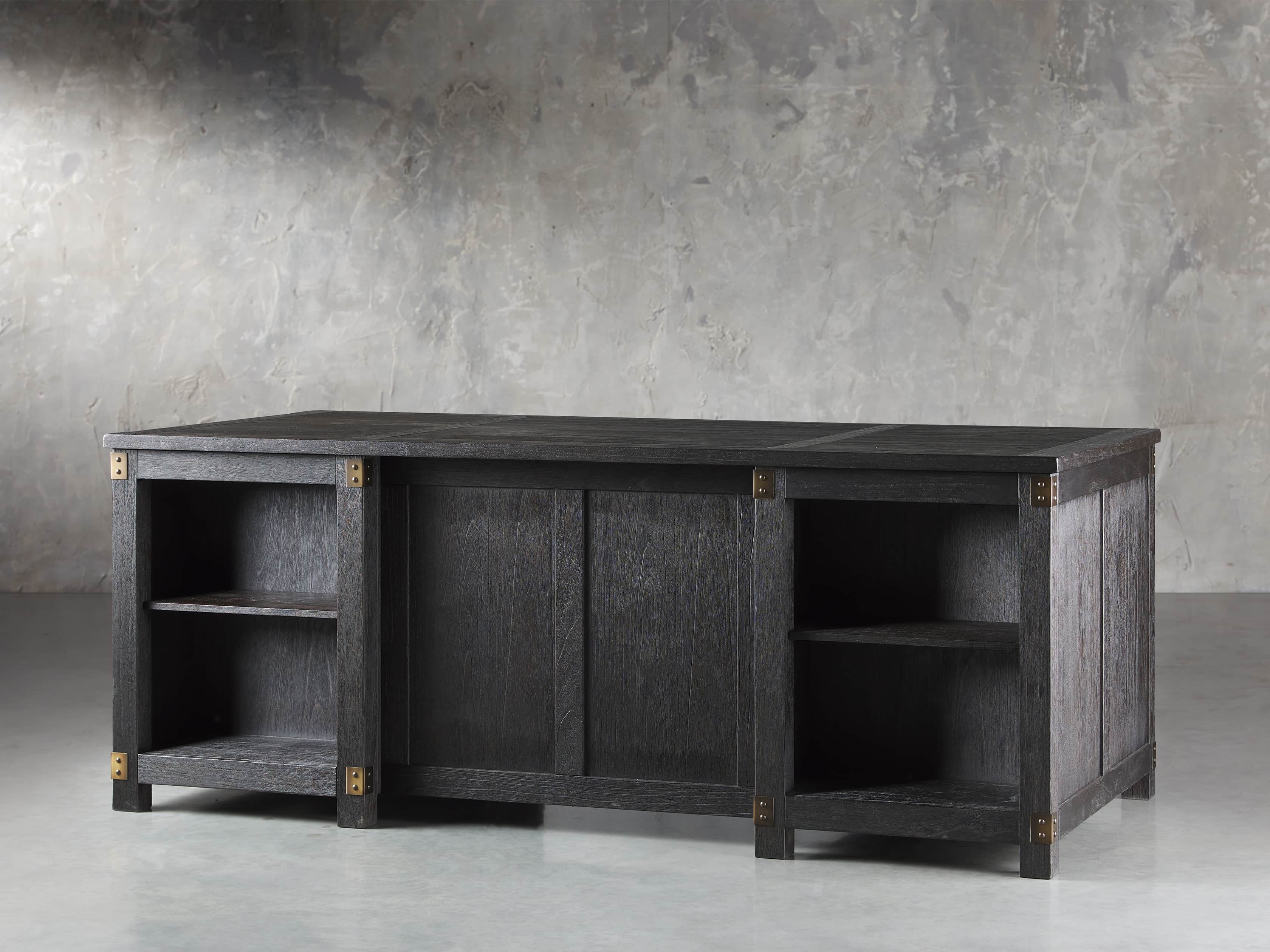 Telegraph Executive Desk