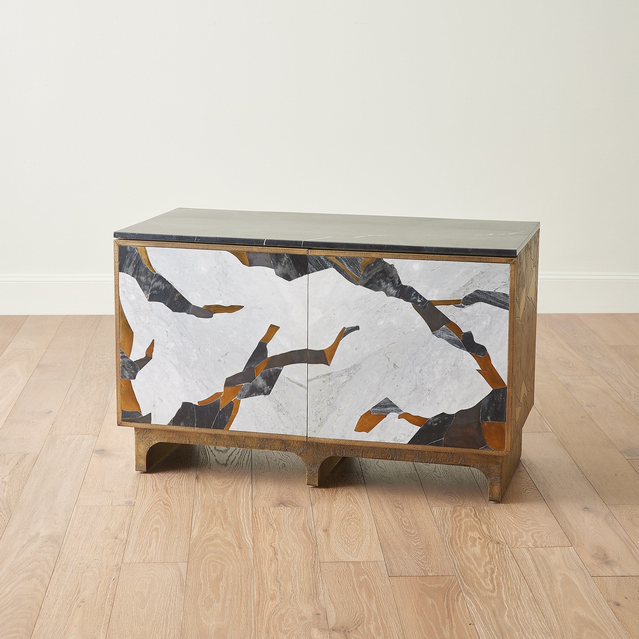 Global Views Inlay Chest