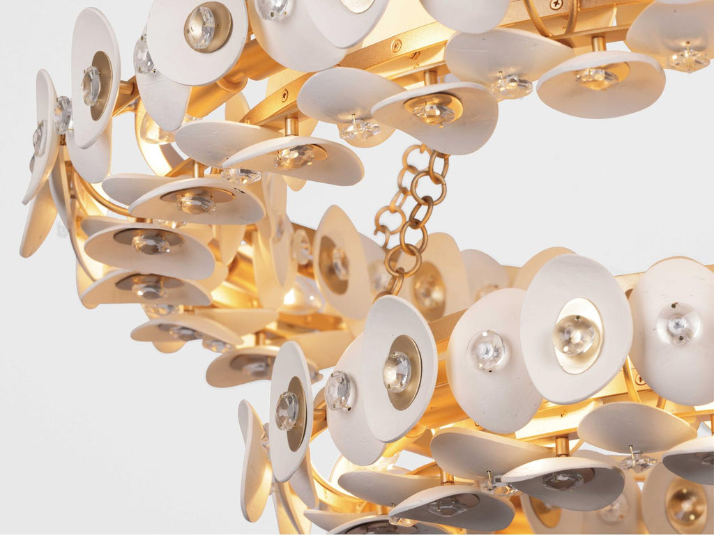 Metropolitan Niu 22-Light Tiered Chandelier in Coconut Shell Gold and White
