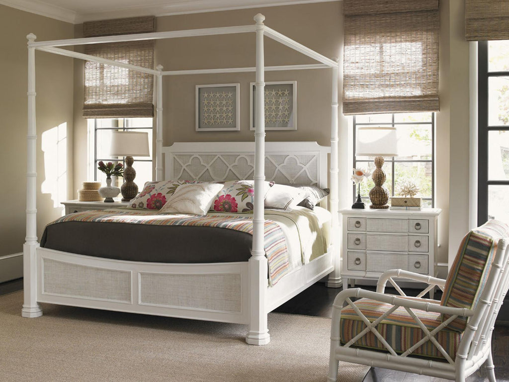 Ivory Key Southampton King Poster Bed in White Wood and Raffia