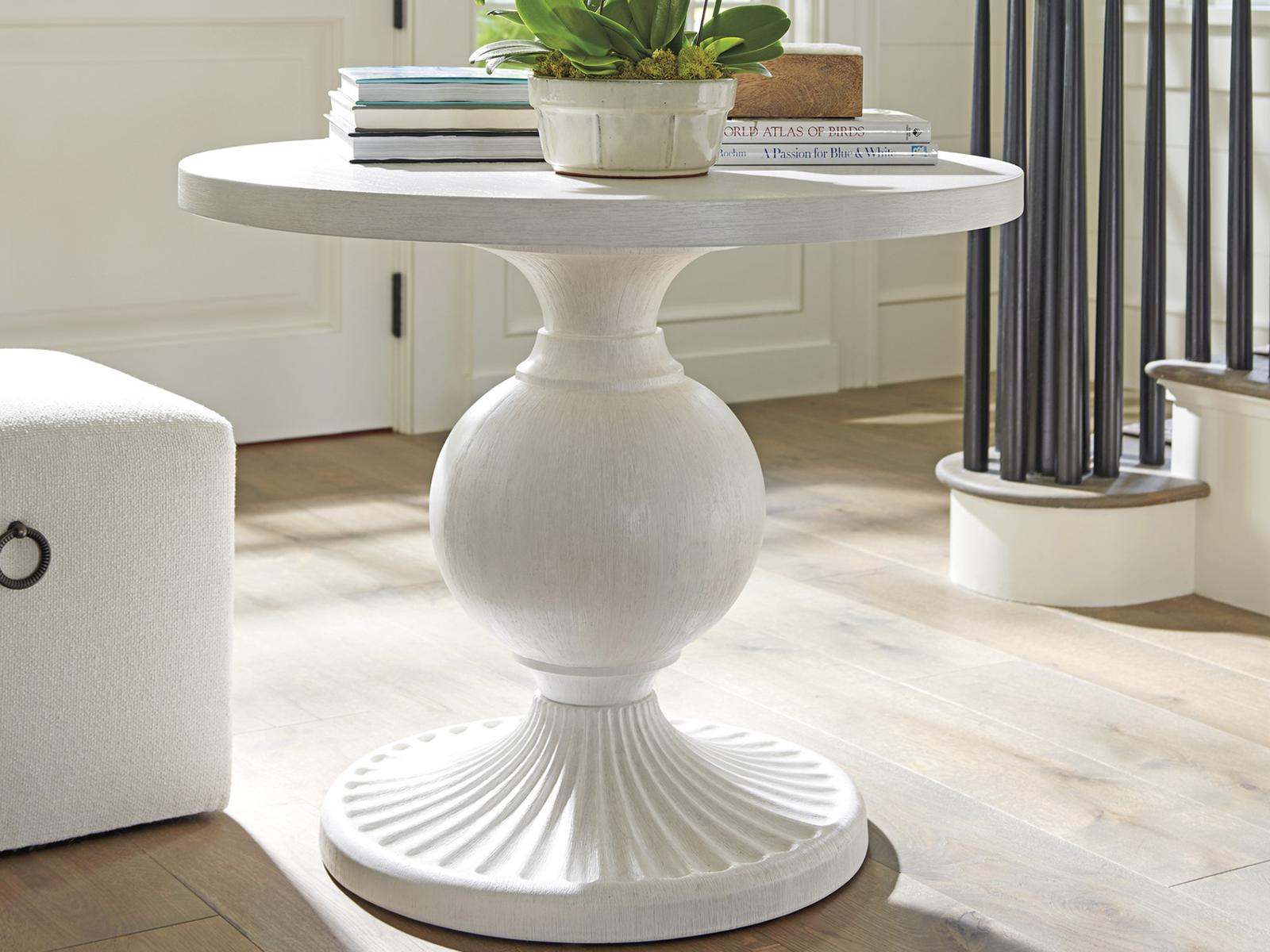 Ocean Breeze Marco Round Center Table in Shell White Wood