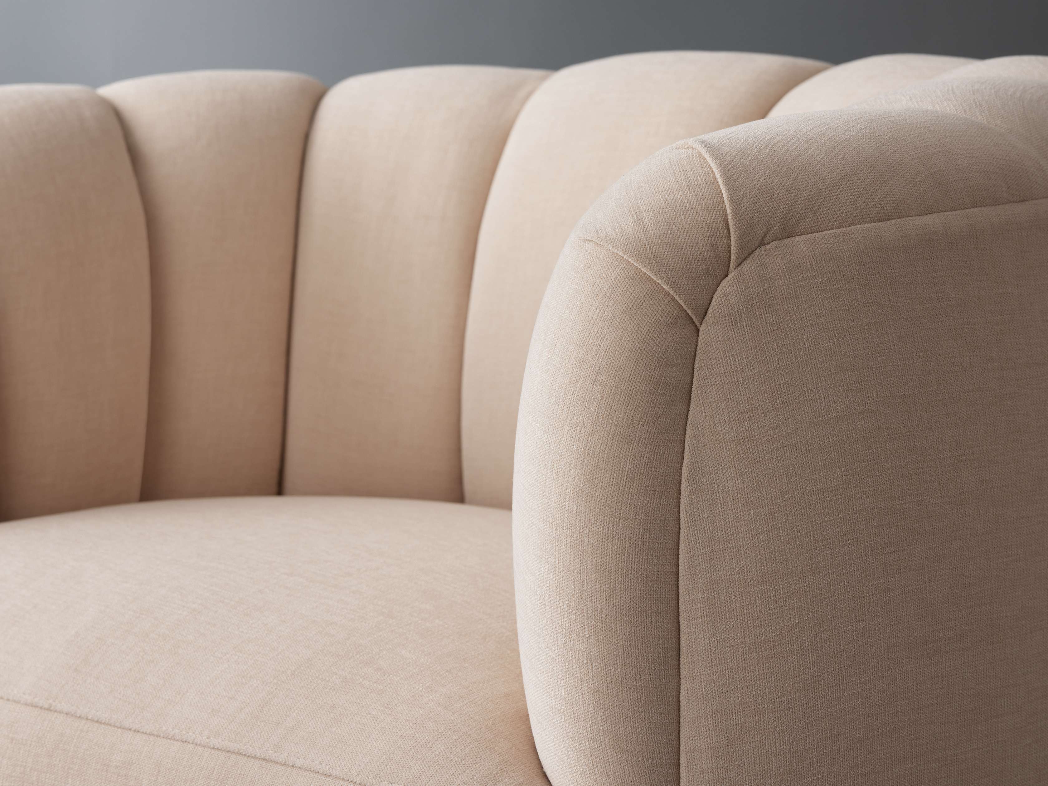Amira Swivel Chair