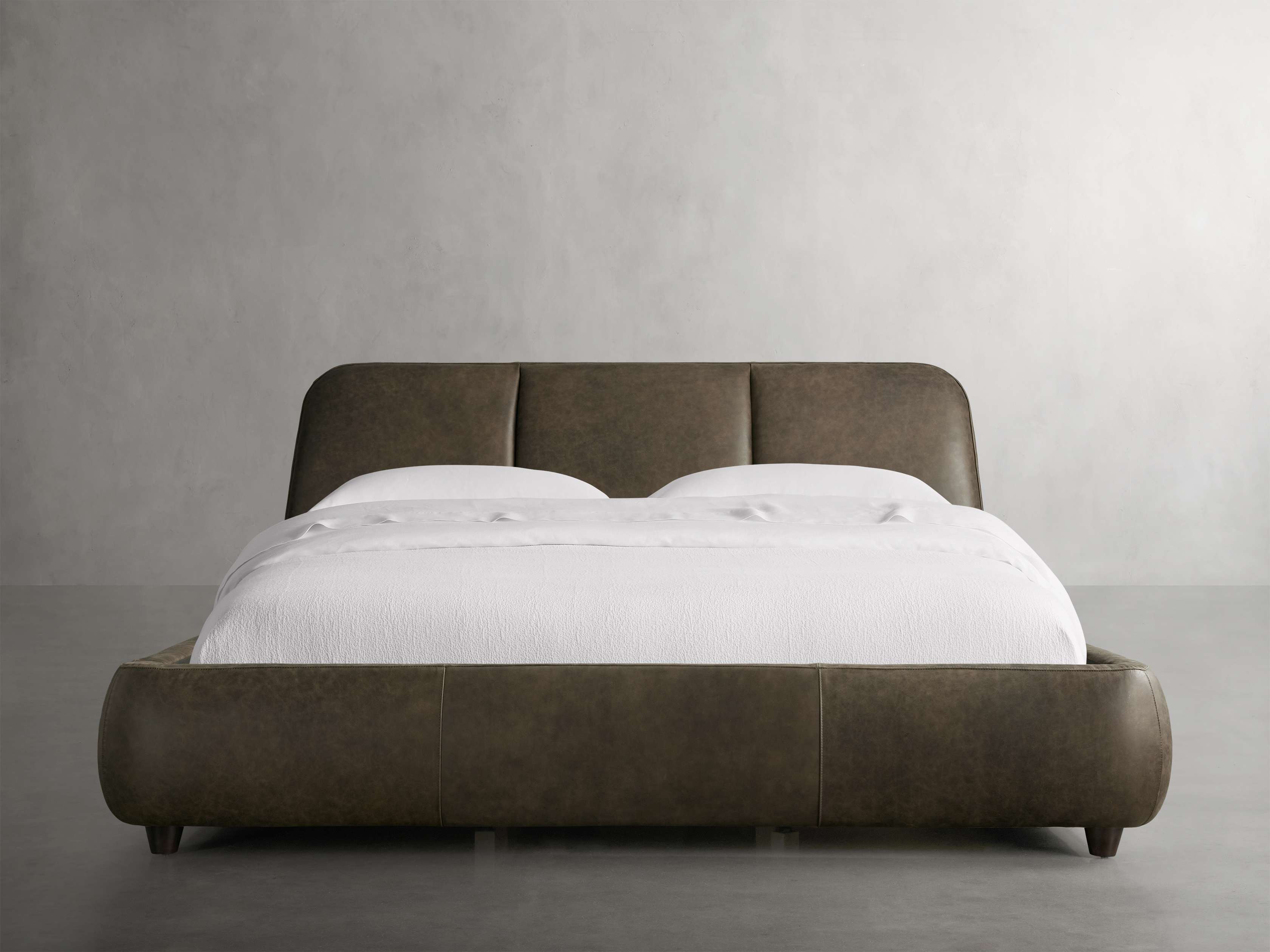Kinnan Leather Bed