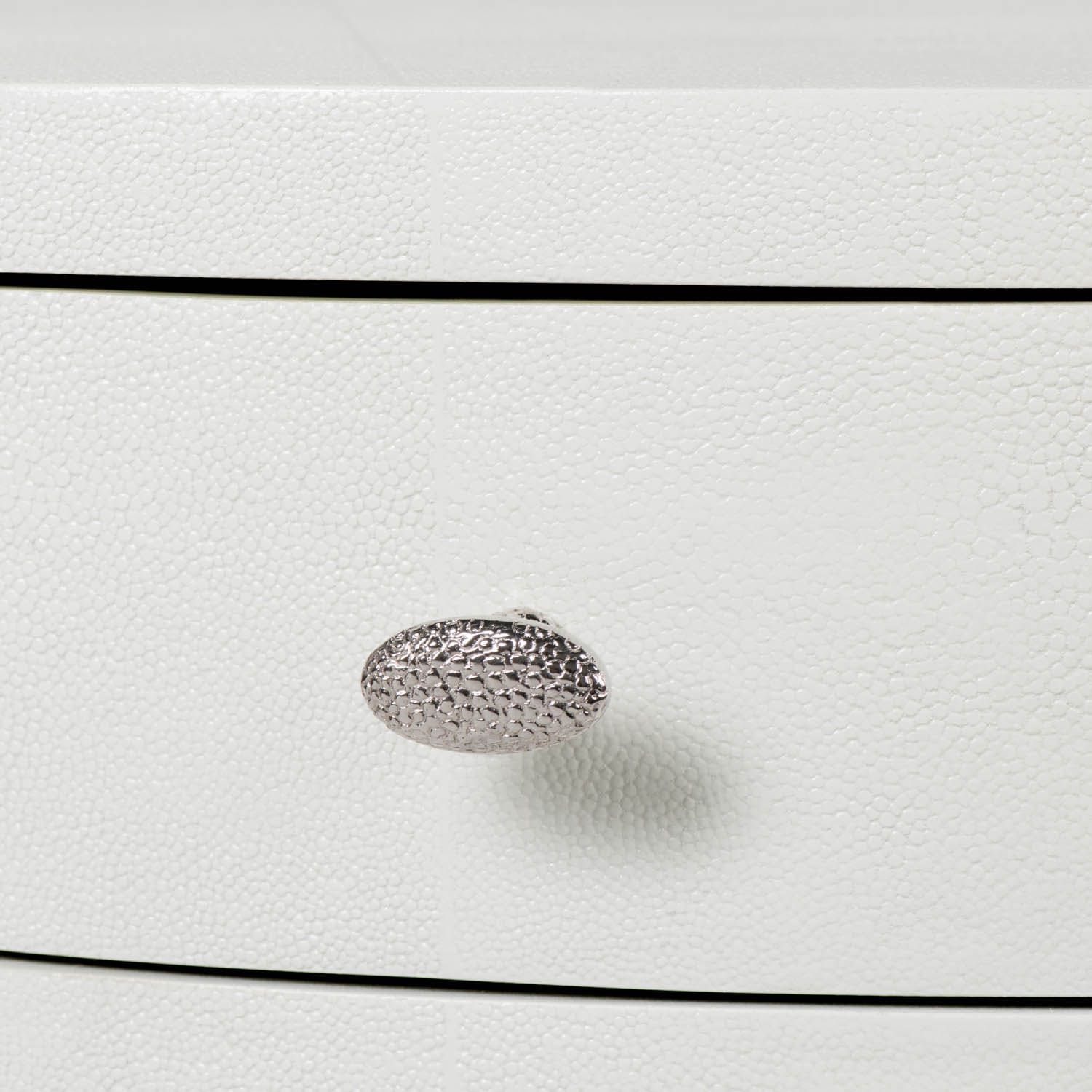 Nerine Nightstand 30"