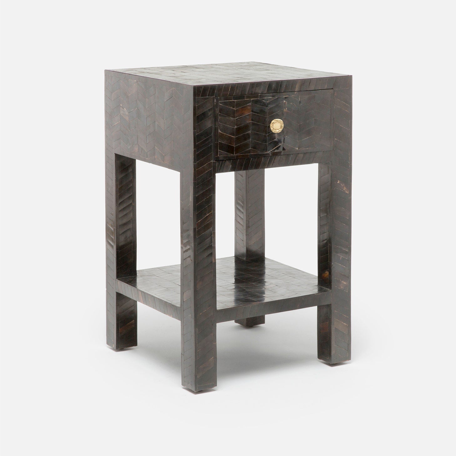 Ragnor Nightstand 18"